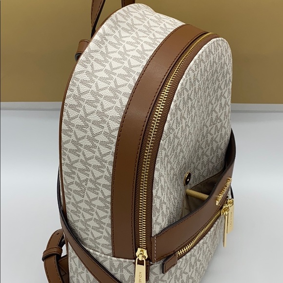 MICHAEL KORS KENLY MEDIUM BACKPACK VANILLA - Picture 7 of 16